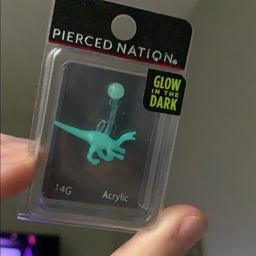 14 gauge belly button ring